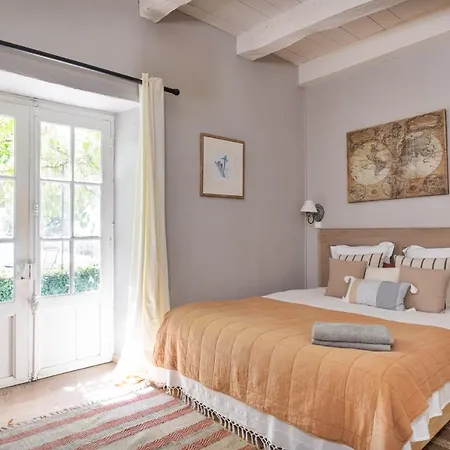 Cahors - Lot - Les Lumieres Du Causse - Domaine En Pierres Blanches Avec Vue Sur Les Causses