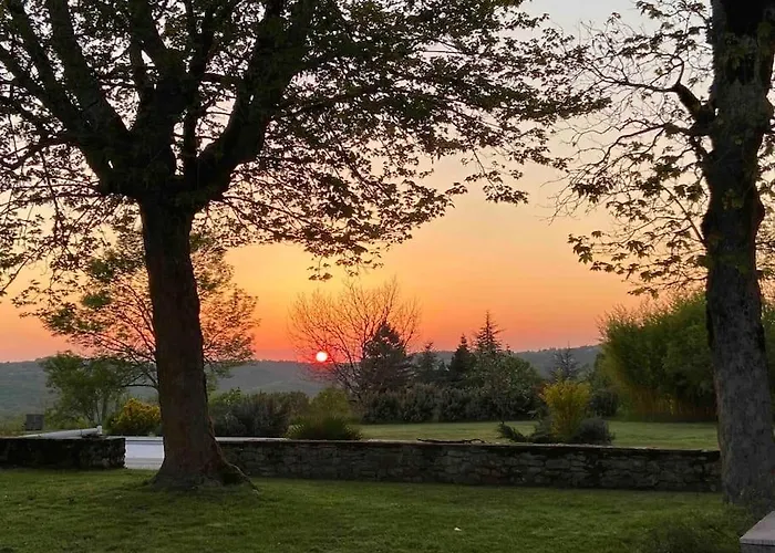 Vakantiehuis Cahors - Lot - Les Lumieres Du Causse - Domaine En Pierres Blanches Avec Vue Sur Les Causses Bellefont-la Rauze