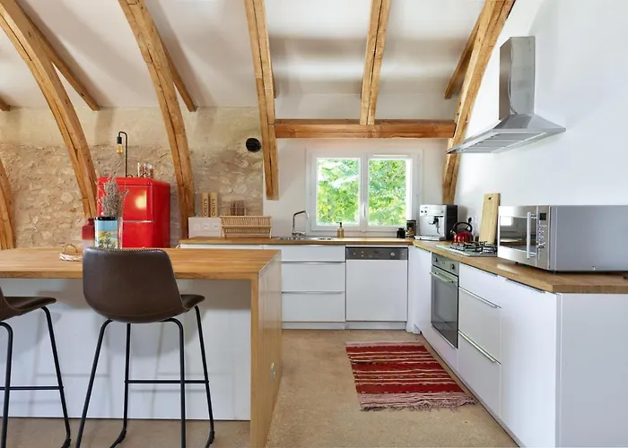 Cahors - Lot - Les Lumieres Du Causse - Domaine En Pierres Blanches Avec Vue Sur Les Causses