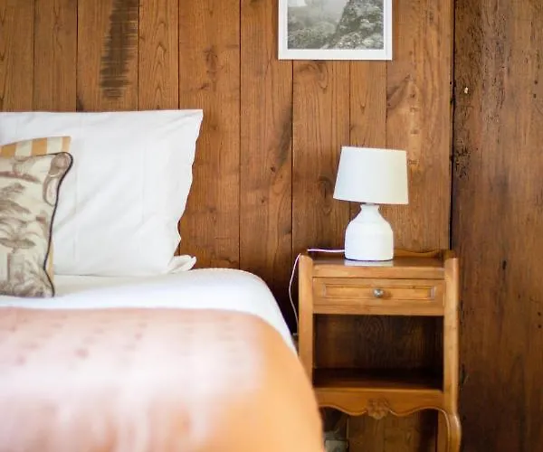 Hébergement de vacances Cahors - Lot - Les Lumières Du Causse - Domaine En Pierres Blanches Avec Vue Sur Les Causses Bellefont-la Rauze