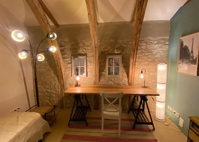 Hébergement de vacances Cahors - Lot - Les Lumières Du Causse - Domaine En Pierres Blanches Avec Vue Sur Les Causses Bellefont-la Rauze